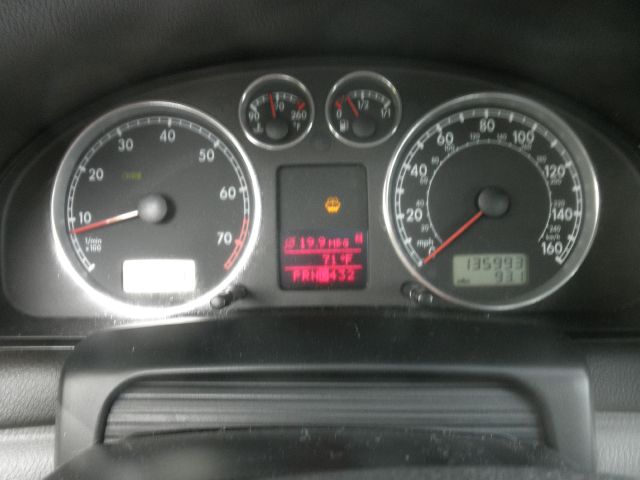 2003 Volkswagen Passat S Sedan