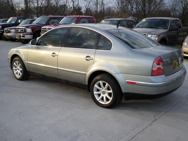 2004 Volkswagen Passat LTZ Crew Dually