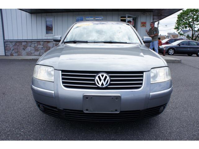 2004 Volkswagen Passat King Cab 4WD