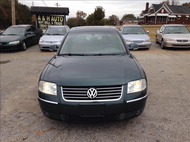 2004 Volkswagen Passat SE Crew Cab 4WD FFV