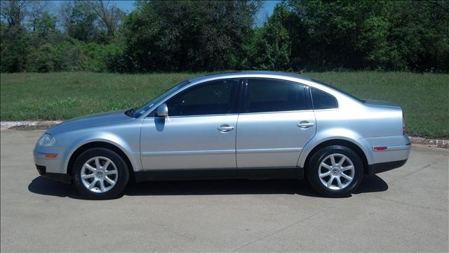 2004 Volkswagen Passat CD With MP3
