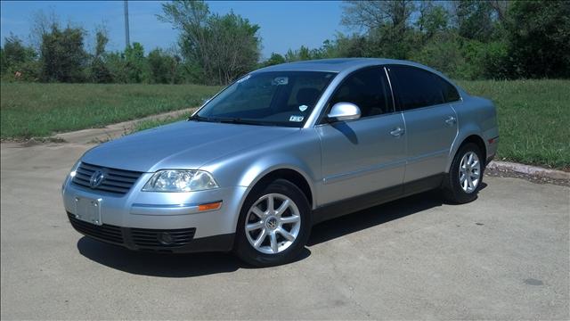 2004 Volkswagen Passat CD With MP3