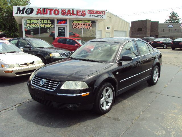 2004 Volkswagen Passat LS W/leather Seats