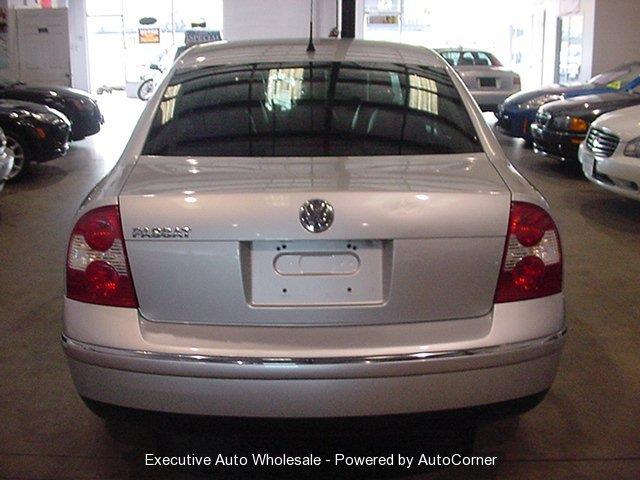 2004 Volkswagen Passat Unknown