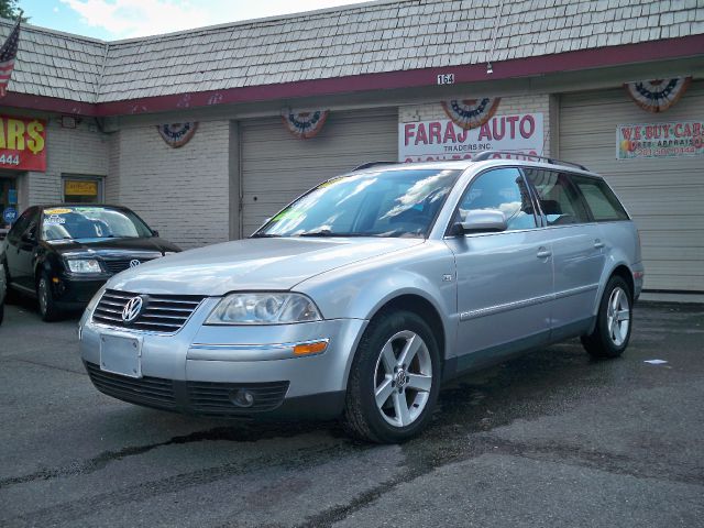 2004 Volkswagen Passat SE Crew Cab 4WD FFV