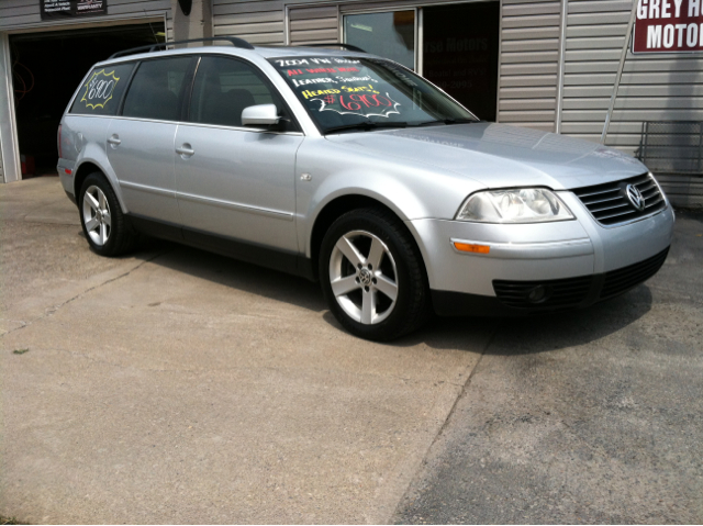 2004 Volkswagen Passat SE Crew Cab 4WD FFV