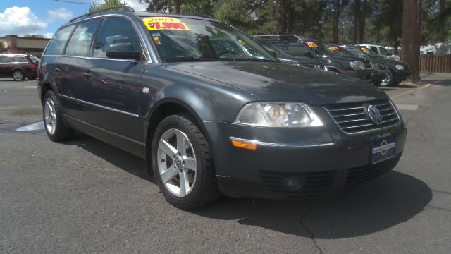 2004 Volkswagen Passat SE Crew Cab 4WD FFV