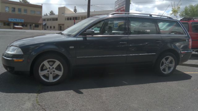 2004 Volkswagen Passat SE Crew Cab 4WD FFV