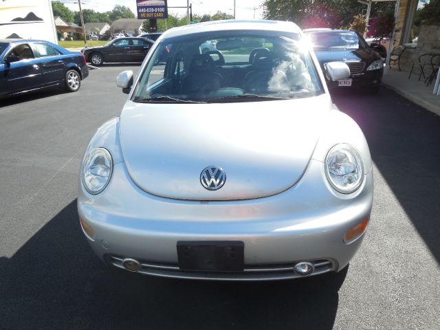 2004 Volkswagen Passat FWD 4dr Sport