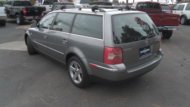 2004 Volkswagen Passat SE Crew Cab 4WD FFV