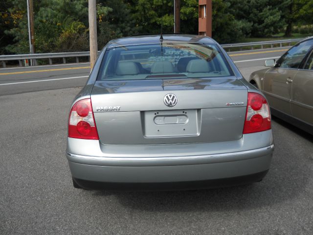 2004 Volkswagen Passat Unknown