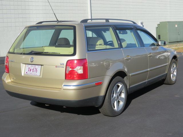2004 Volkswagen Passat SE Crew Cab 4WD FFV