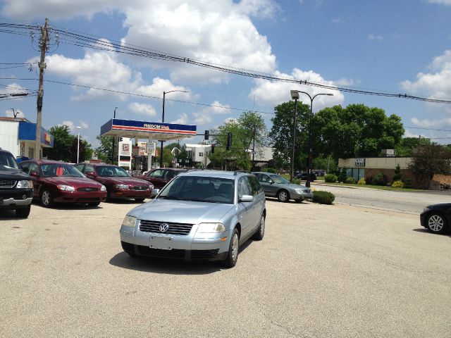2004 Volkswagen Passat S Sedan