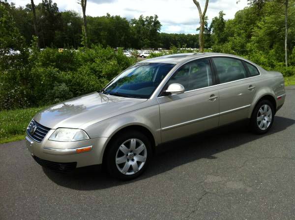 2005 Volkswagen Passat 4dr 112 WB AWD