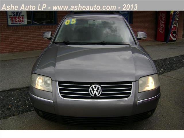 2005 Volkswagen Passat Unknown
