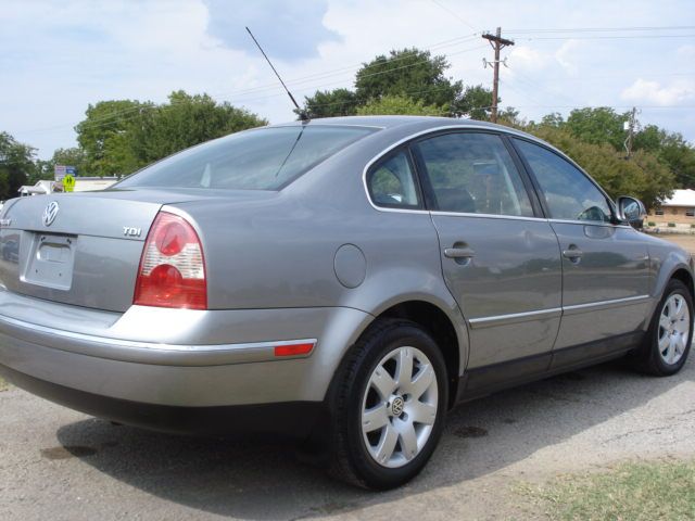 2005 Volkswagen Passat 4dr 112 WB AWD