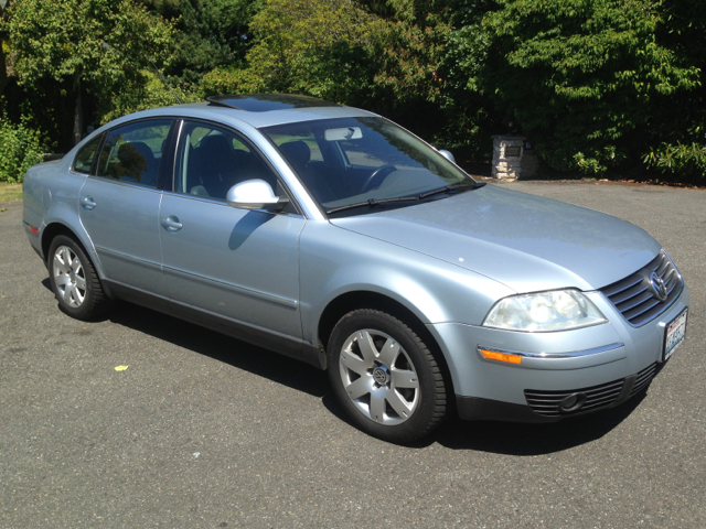 2005 Volkswagen Passat 4dr 112 WB AWD