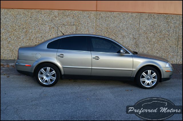 2005 Volkswagen Passat 4dr 112 WB AWD