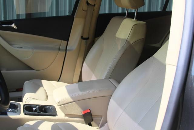 2006 Volkswagen Passat 4DR SDN LE V6 AT