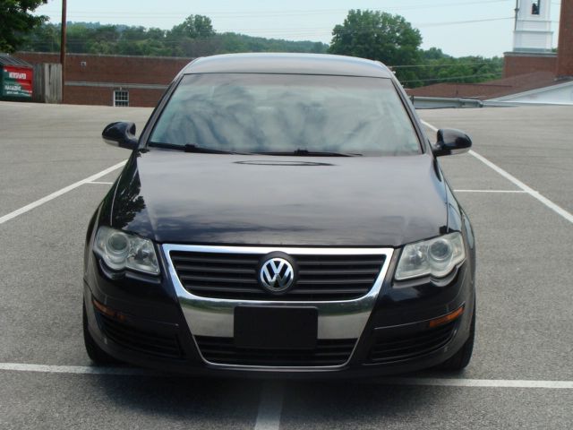 2006 Volkswagen Passat 4DR SDN LE V6 AT