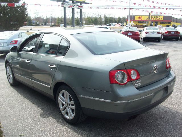 2006 Volkswagen Passat 4DR SDN LE V6 AT