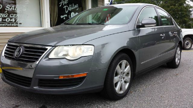 2006 Volkswagen Passat 4DR SDN LE V6 AT