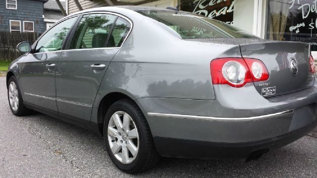 2006 Volkswagen Passat 4DR SDN LE V6 AT