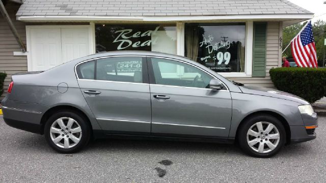 2006 Volkswagen Passat 4DR SDN LE V6 AT