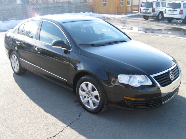 2006 Volkswagen Passat 4DR SDN LE V6 AT