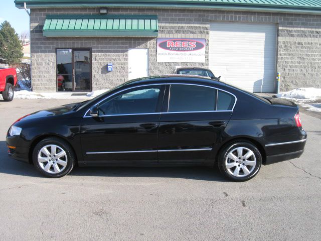 2006 Volkswagen Passat 4DR SDN LE V6 AT
