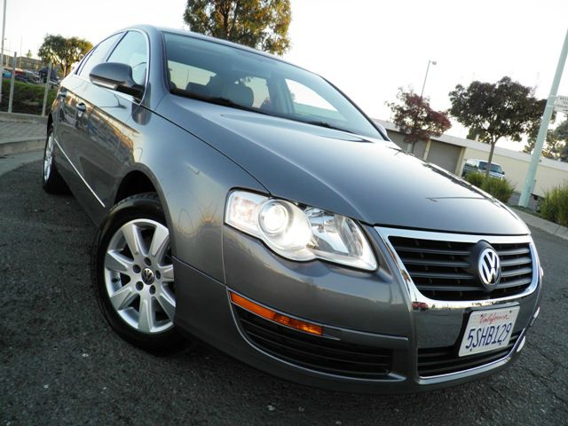 2006 Volkswagen Passat 4DR SDN LE V6 AT