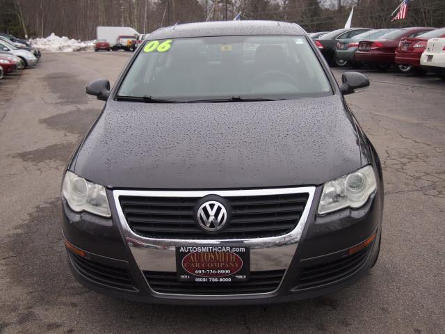 2006 Volkswagen Passat 4WD 4dr SUV Luxury