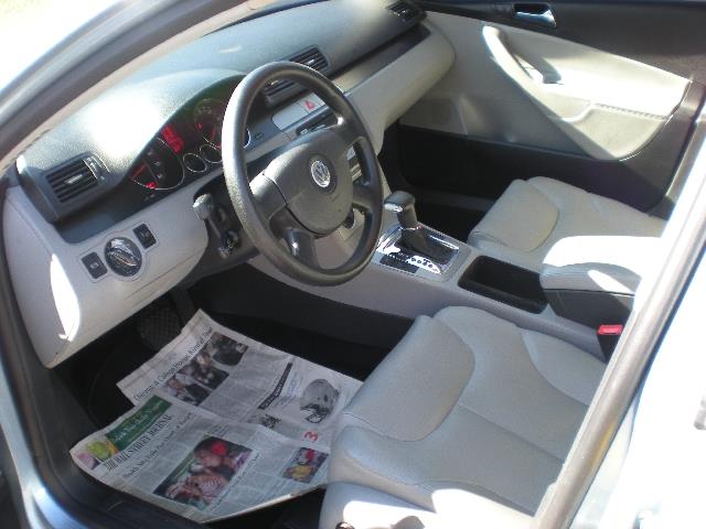 2006 Volkswagen Passat 4DR SDN LE V6 AT