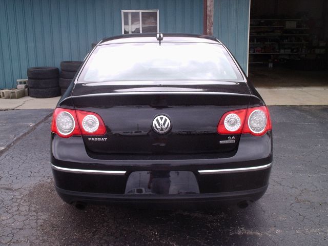 2006 Volkswagen Passat 2003 GMC Savana