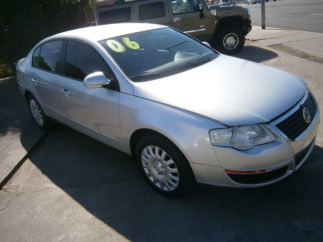 2006 Volkswagen Passat 4DR SDN LE V6 AT