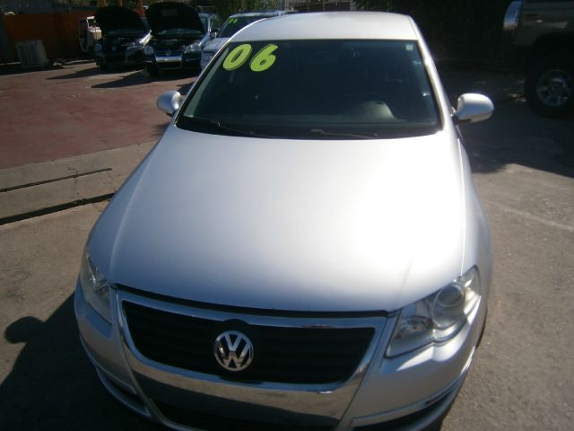 2006 Volkswagen Passat 4DR SDN LE V6 AT
