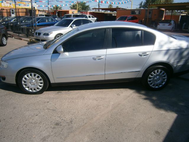 2006 Volkswagen Passat 4DR SDN LE V6 AT