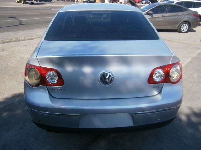 2006 Volkswagen Passat 4DR SDN LE V6 AT