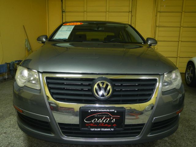 2006 Volkswagen Passat 4DR SDN LE V6 AT