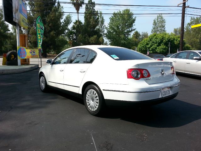 2006 Volkswagen Passat 4DR SDN LE V6 AT
