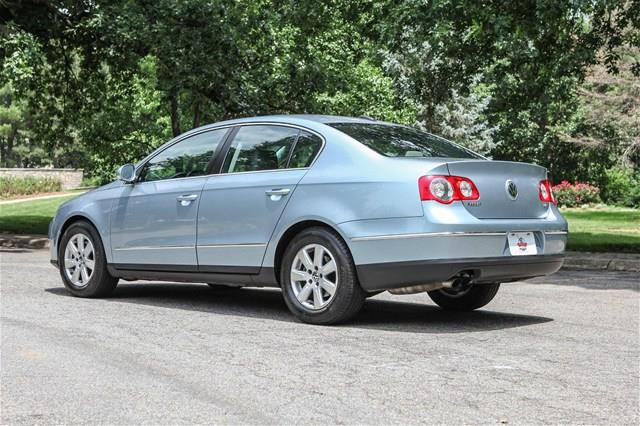 2006 Volkswagen Passat 4DR SDN LE V6 AT