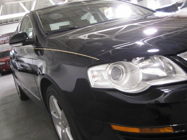 2006 Volkswagen Passat 4DR SDN LE V6 AT