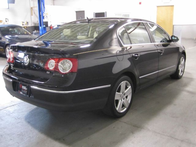 2006 Volkswagen Passat 4DR SDN LE V6 AT