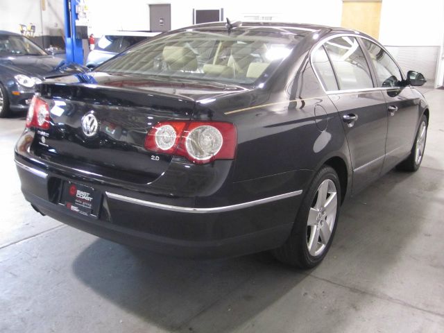 2006 Volkswagen Passat 4DR SDN LE V6 AT