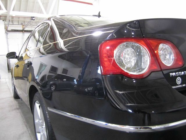 2006 Volkswagen Passat 4DR SDN LE V6 AT