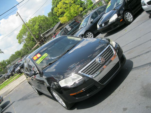 2006 Volkswagen Passat 4DR SDN LE V6 AT