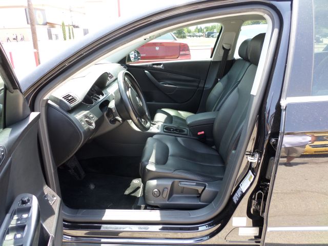 2006 Volkswagen Passat 4DR SDN LE V6 AT