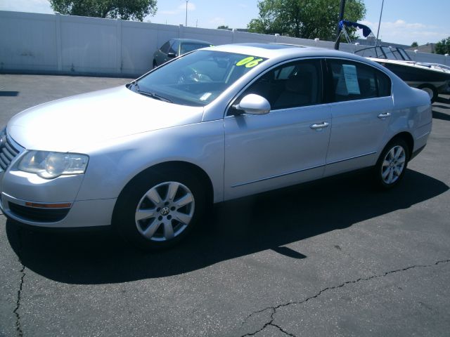 2006 Volkswagen Passat 4DR SDN LE V6 AT
