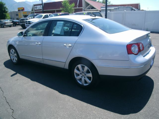 2006 Volkswagen Passat 4DR SDN LE V6 AT