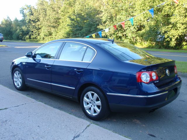 2006 Volkswagen Passat 4DR SDN LE V6 AT